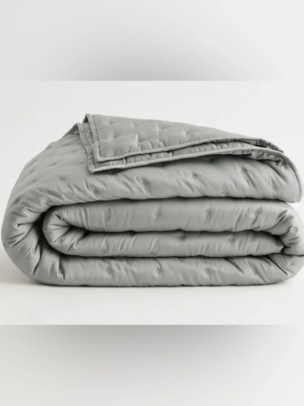NWT Quince Bamboo Dream Quilt, King/Cal (Eucalyptus)
